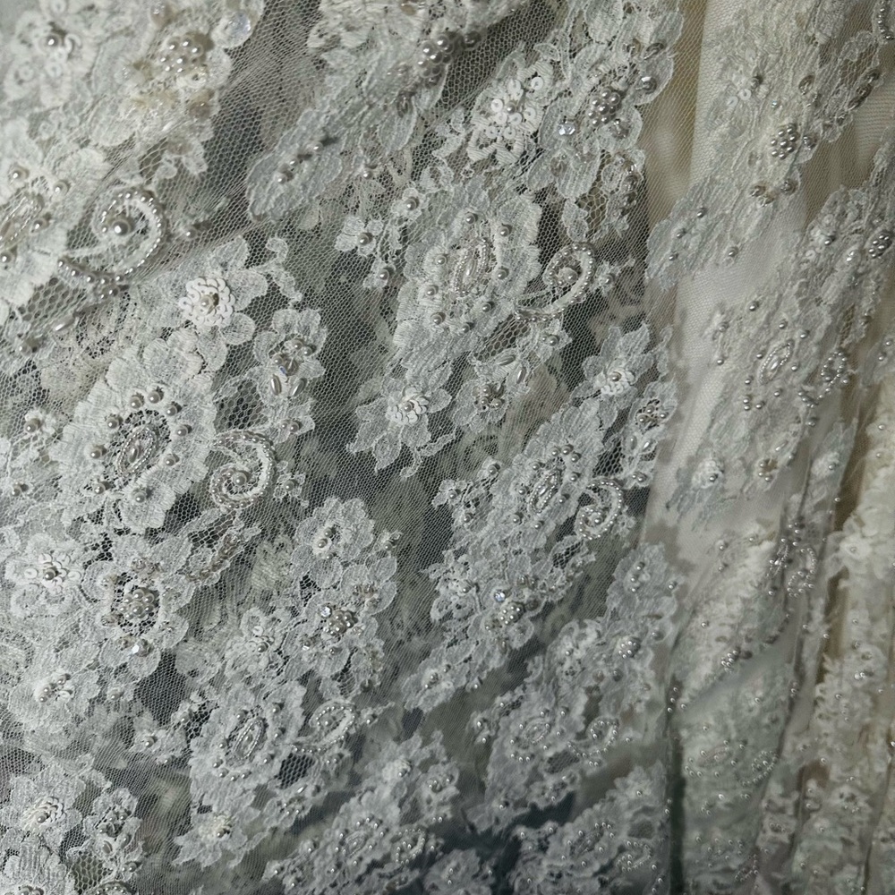 MORILEE Hand Beaded Short Sleeved Long Luxurious Wedding Gown SZ 6 $1000 MSRP - Picture 16 of 16